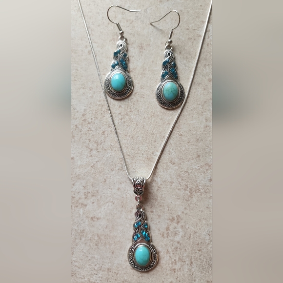 New turquoise color boho 20" 925 stamped necklace and earrings set - Picture 8 of 11